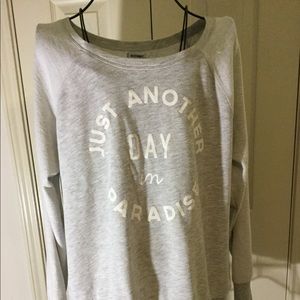 OLD NAVY GRAY LONG-SLEEVE TOP